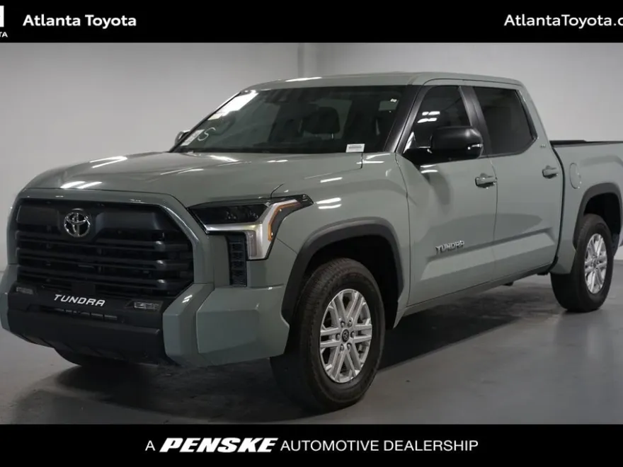 2024 Toyota Tundra SR5 CrewMax photo 1