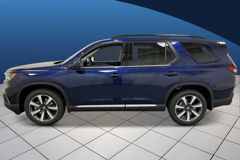 2025 Honda Pilot Touring photo 1