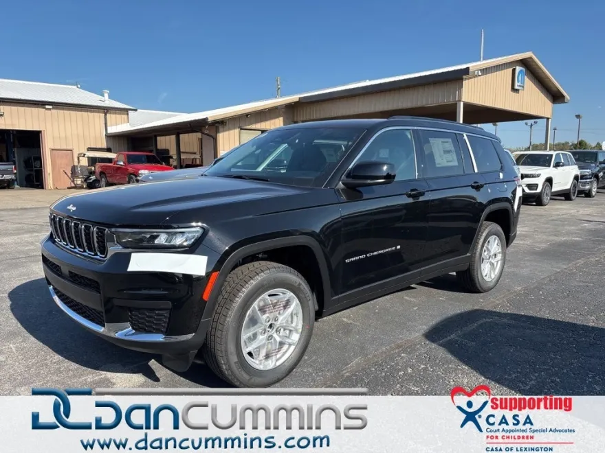 2025 Jeep Grand Cherokee Laredo photo 1