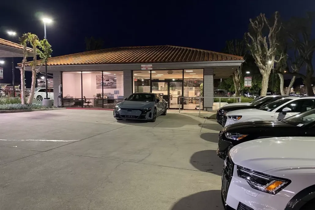 2018 Toyota Camry LE photo 1