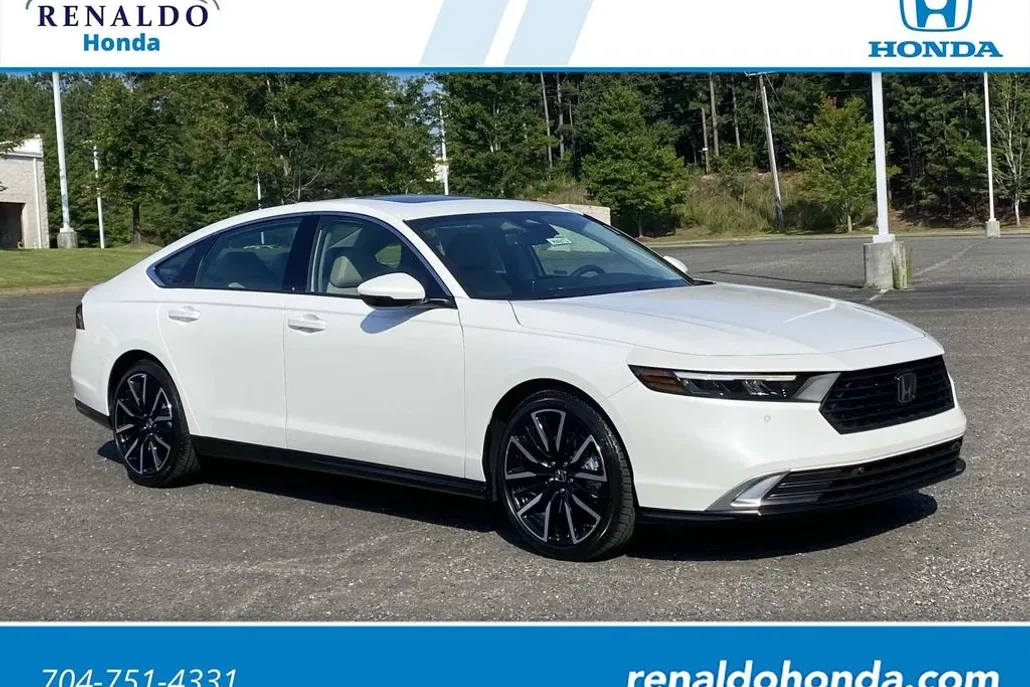 2025 Honda Accord Hybrid Touring photo 1
