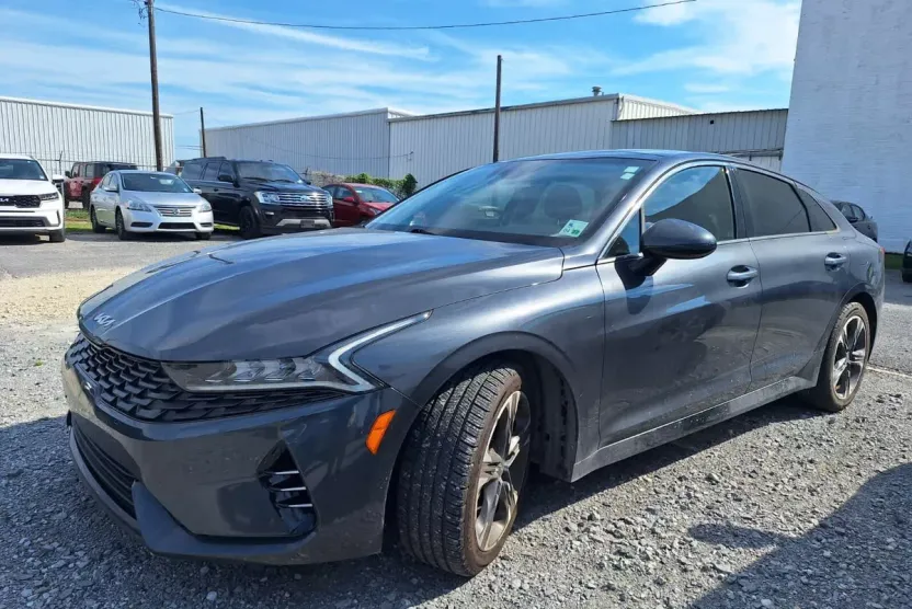 2022 Kia K5 EX photo 1