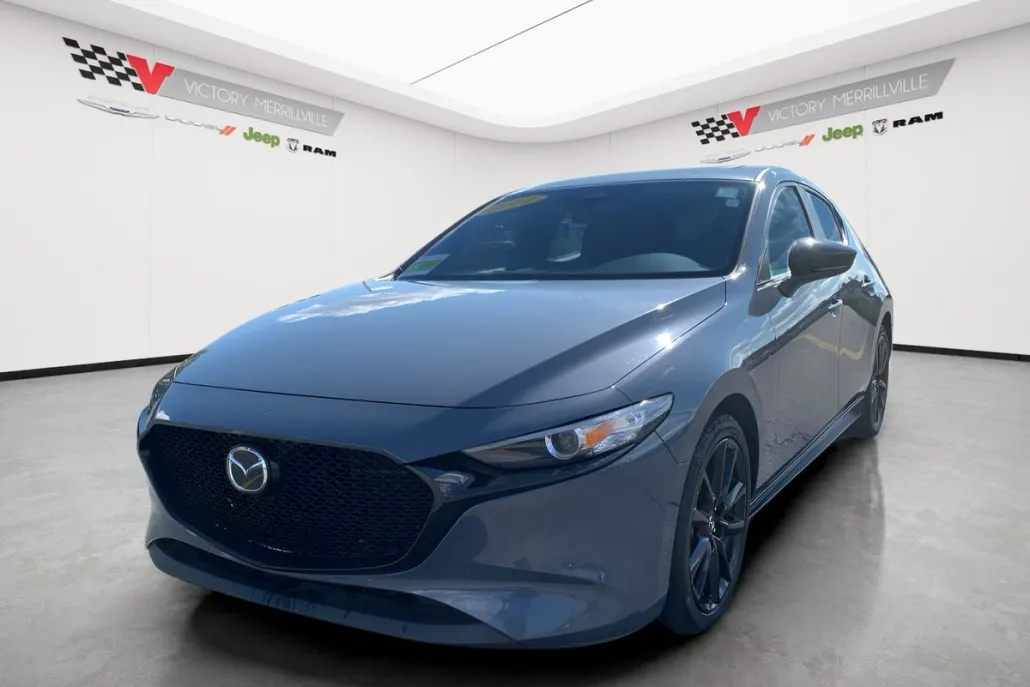2024 Mazda Mazda3 2.5 s Carbon photo 1