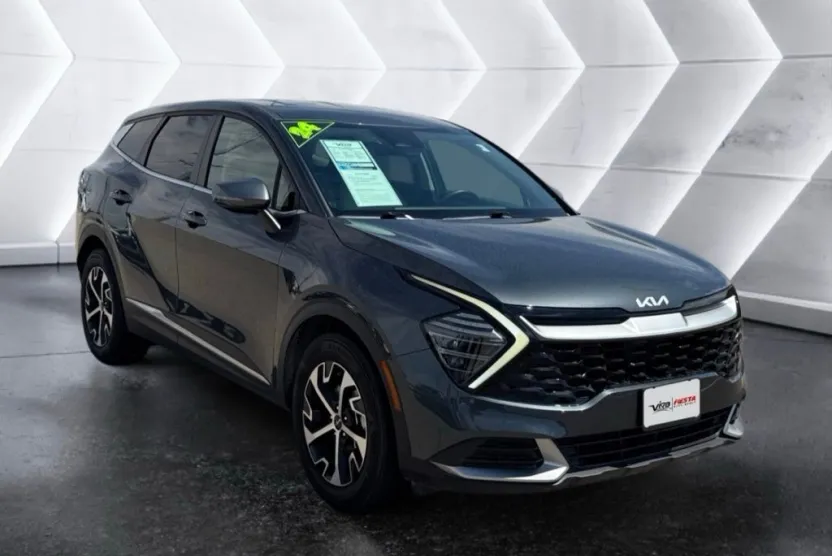 2024 Kia Sportage EX photo 1
