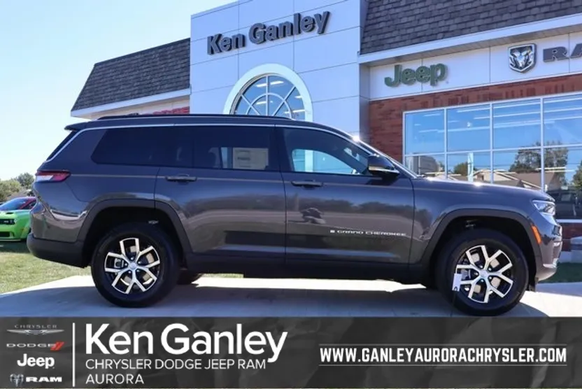 2025 Jeep Grand Cherokee Limited photo 1