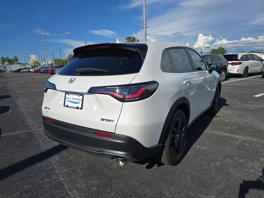 2026 Honda HR-V Sport photo 1