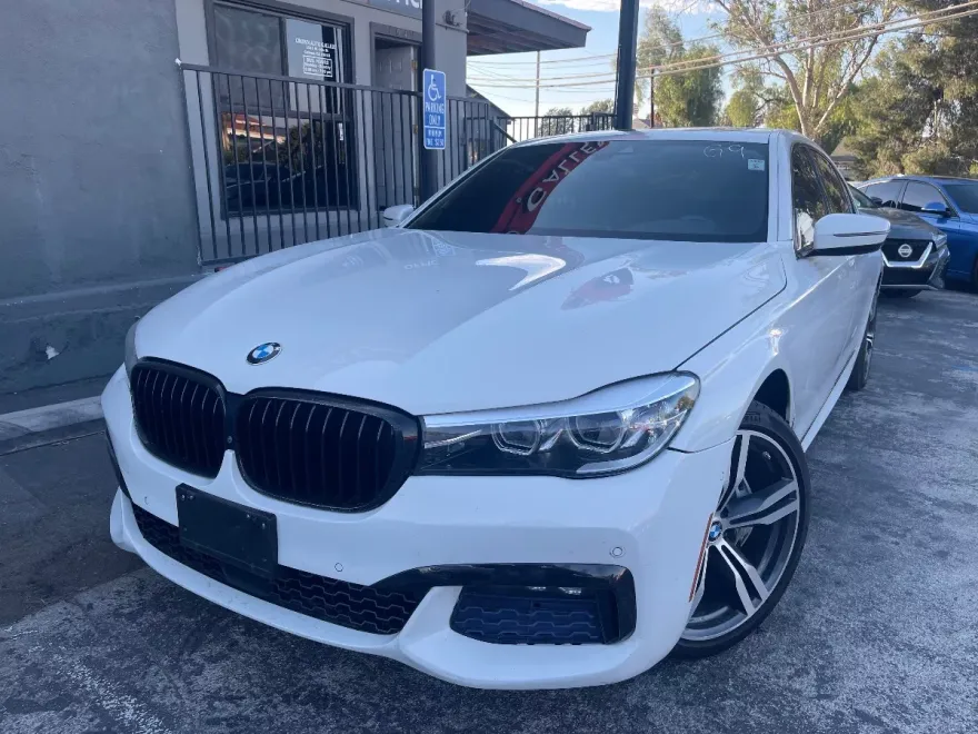 2016 Bmw 740i 7-series photo 1