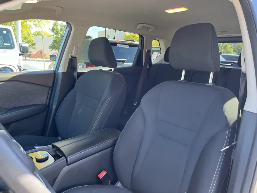 2023 Nissan Rogue AWD S photo 1