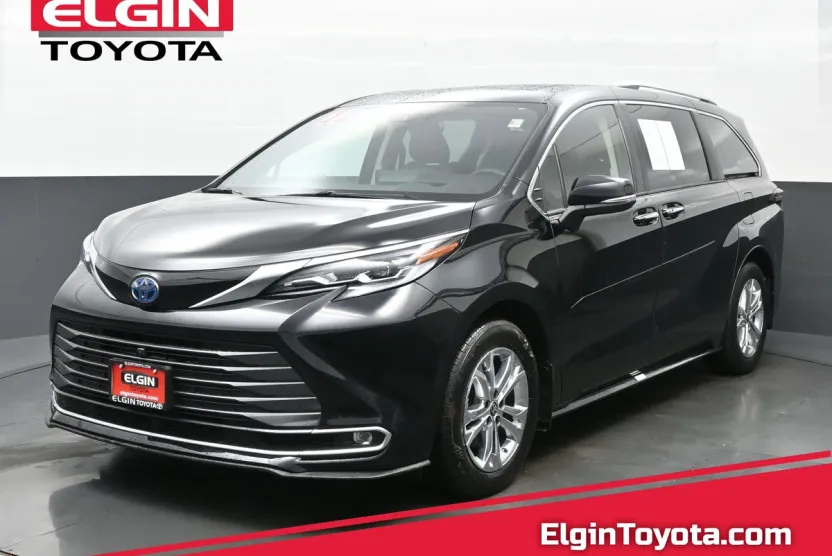 2022 Toyota Sienna Platinum photo 1