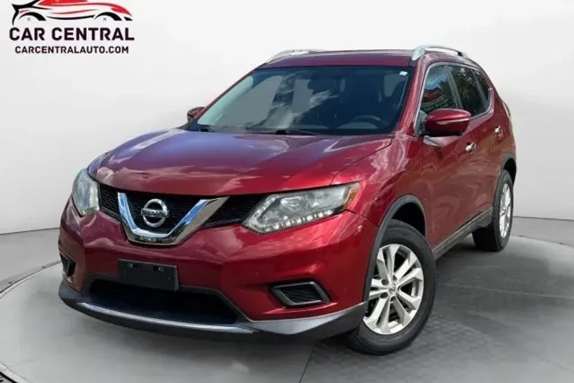2014 Nissan Rogue SV photo 1