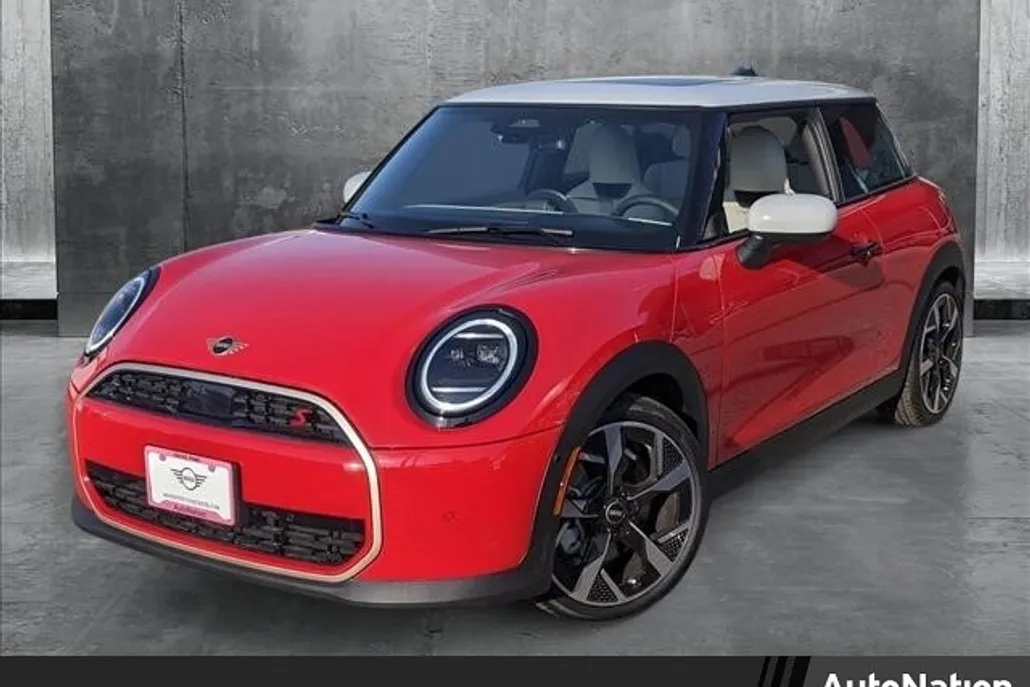 2025 Mini Cooper 2 Door Hardtop Signature photo 1