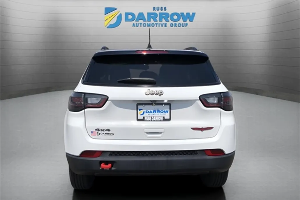 2022 Jeep Compass Trailhawk photo 1