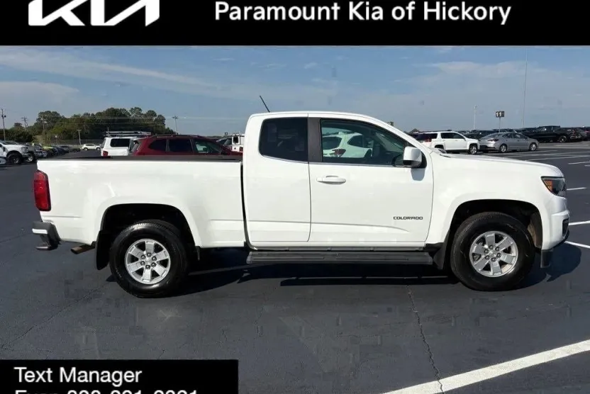 2017 Chevrolet Colorado Work Truck photo 1