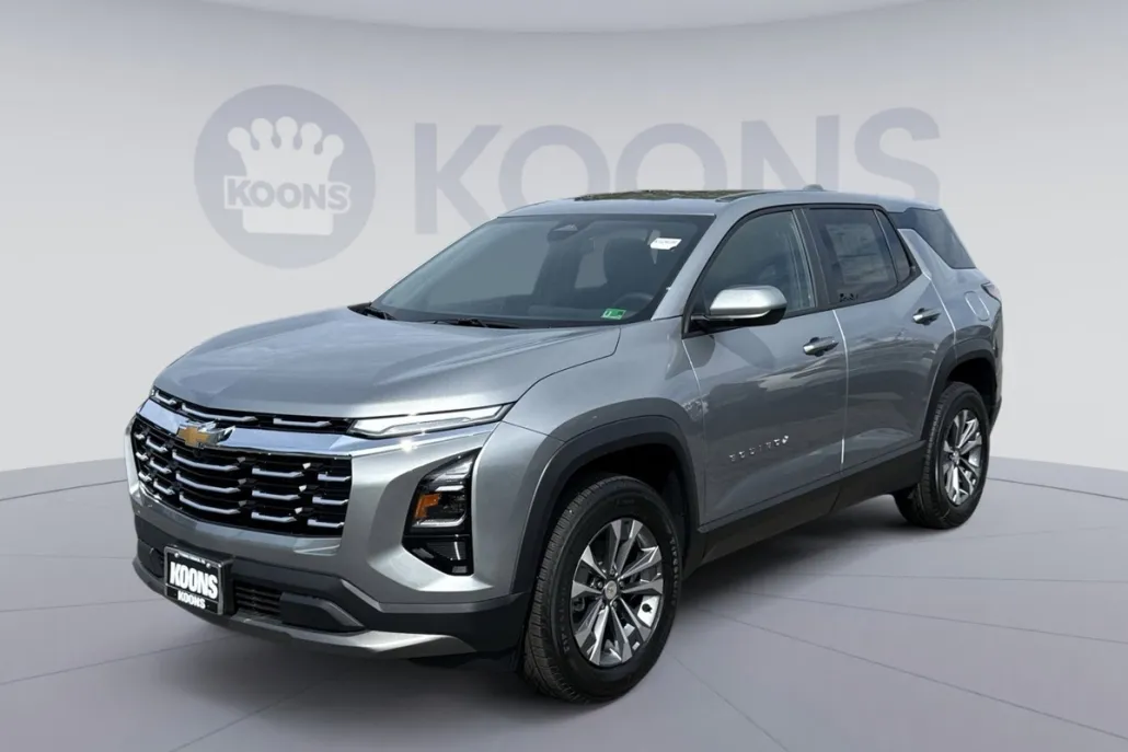 2026 Chevrolet Equinox LT photo 1