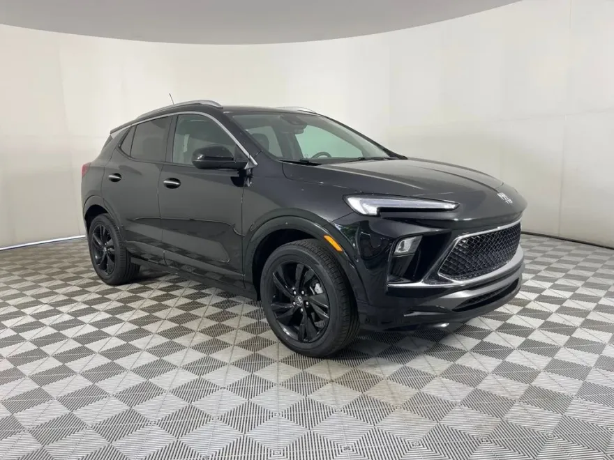 2024 Buick Encore GX Sport Touring photo 1