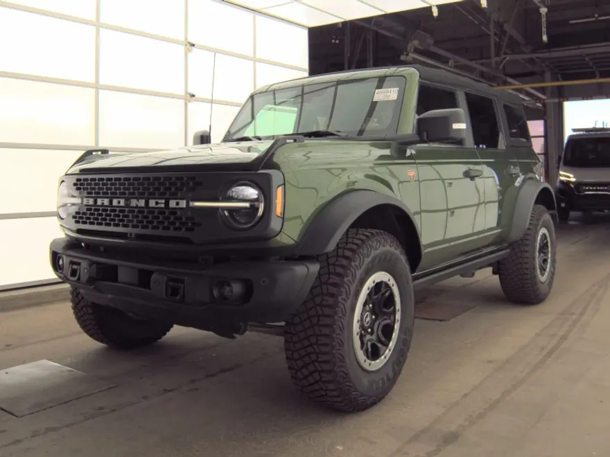 2022 Ford Bronco Badlands photo 1