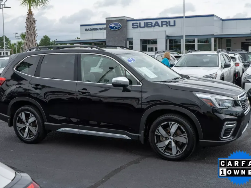 2021 Subaru Forester Touring photo 1