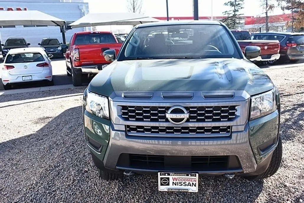 2025 Nissan Frontier SV photo 1