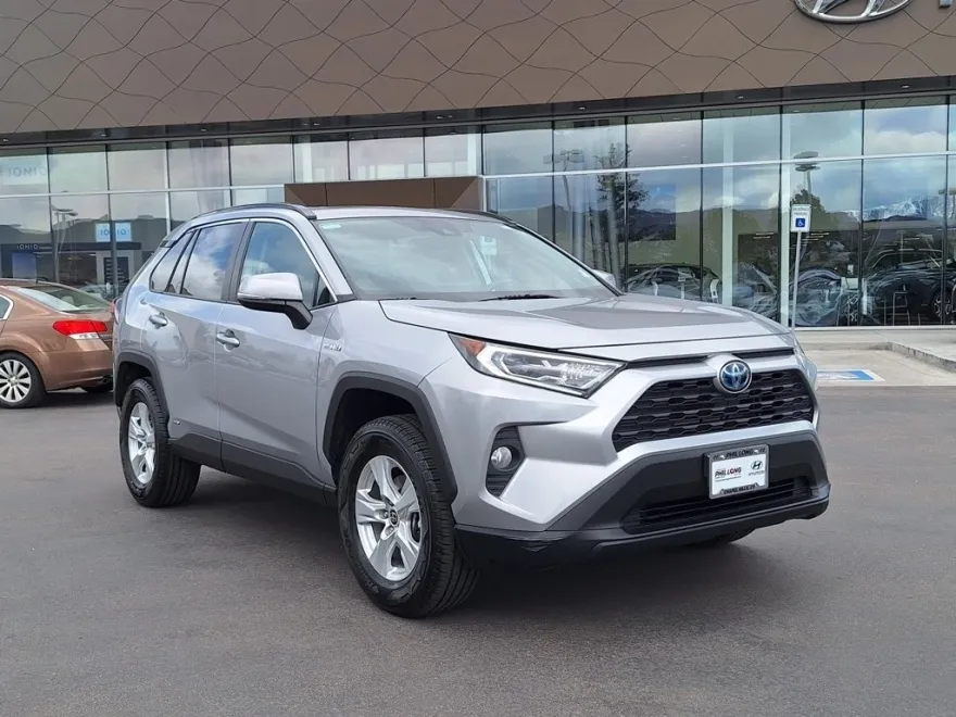 2021 Toyota RAV4 Hybrid XLE photo 1
