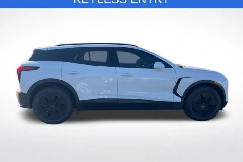 2025 Chevrolet Blazer EV photo 1