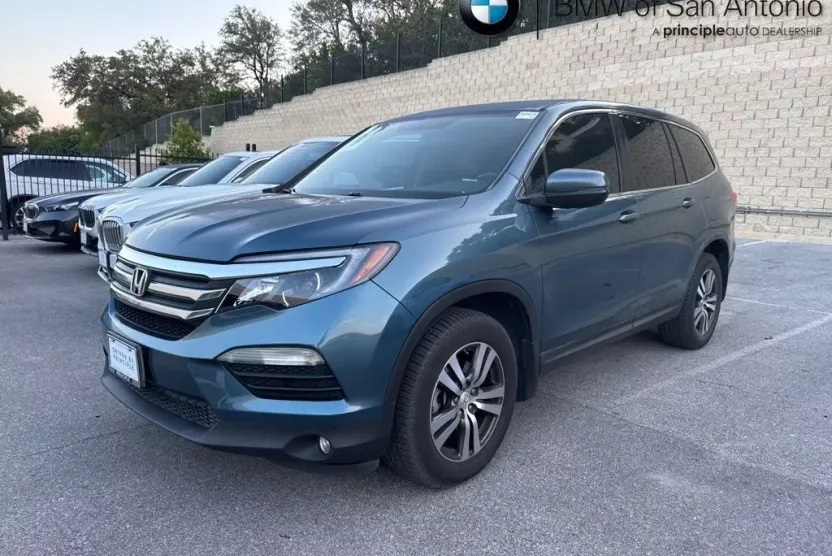 2016 Honda Pilot EX-L photo 1