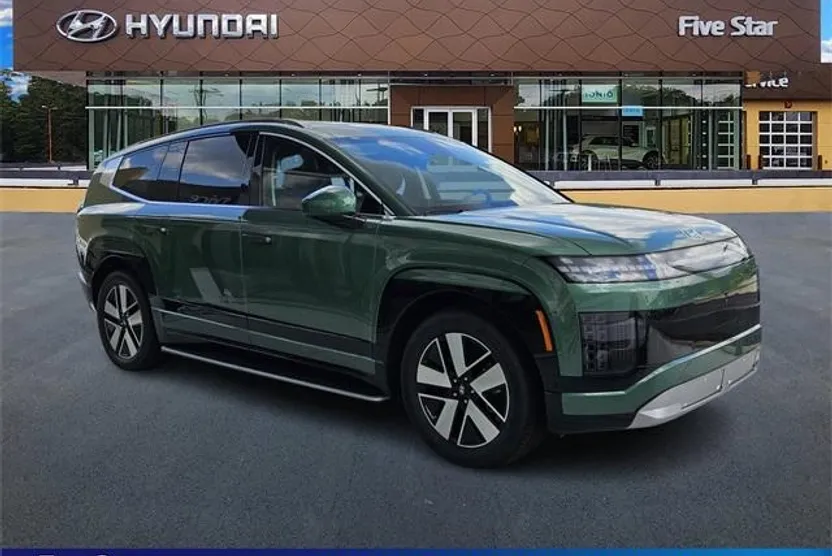 2026 Hyundai Ioniq SEL photo 1