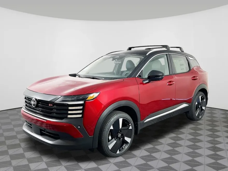 2026 Nissan Kicks SR photo 1