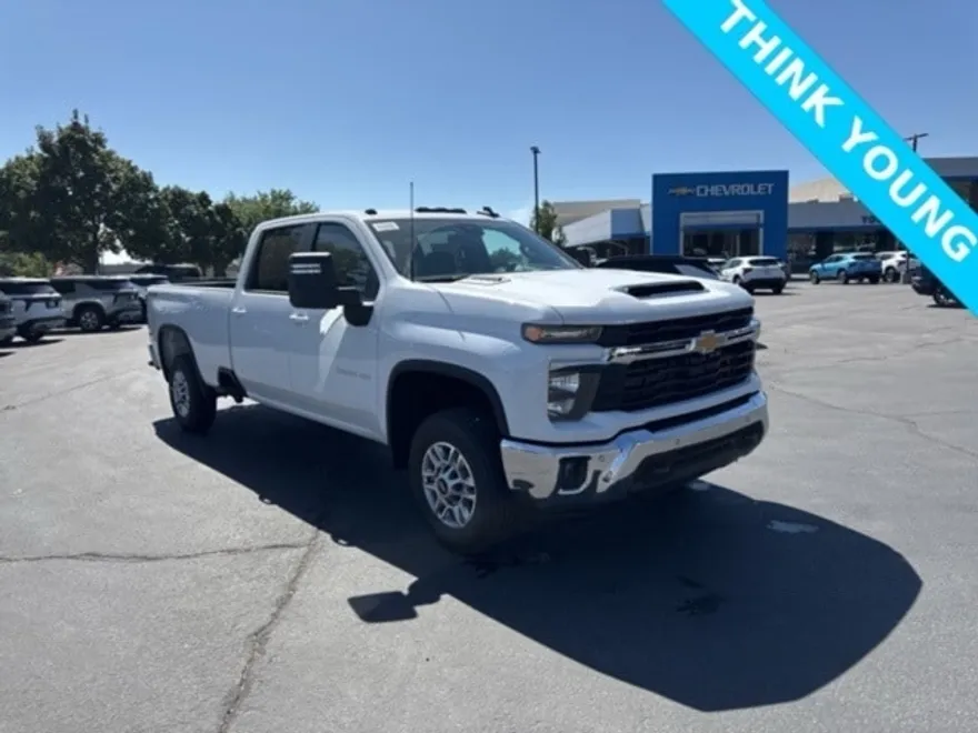 2025 Chevrolet Silverado 2500HD LT photo 1