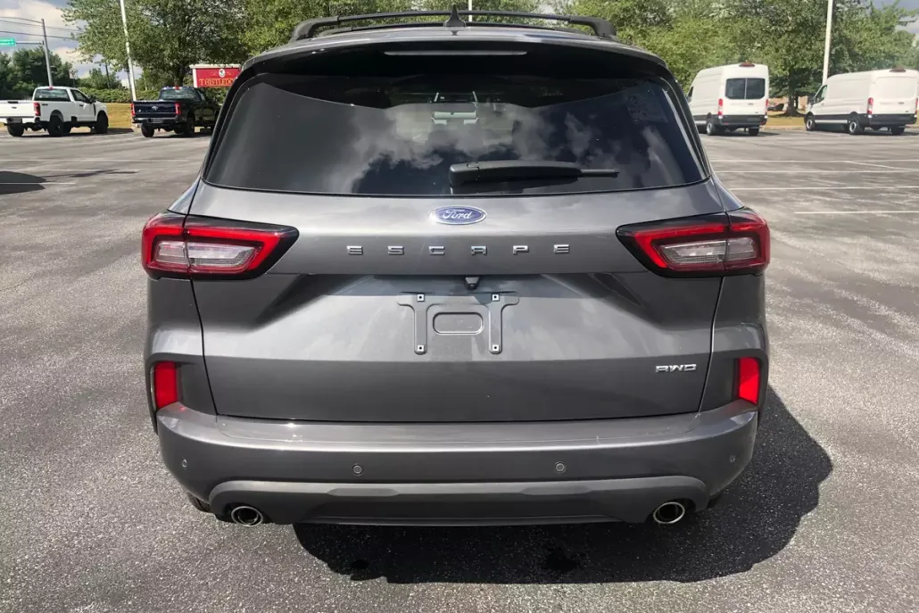 2023 Ford Escape ST-Line Select photo 1