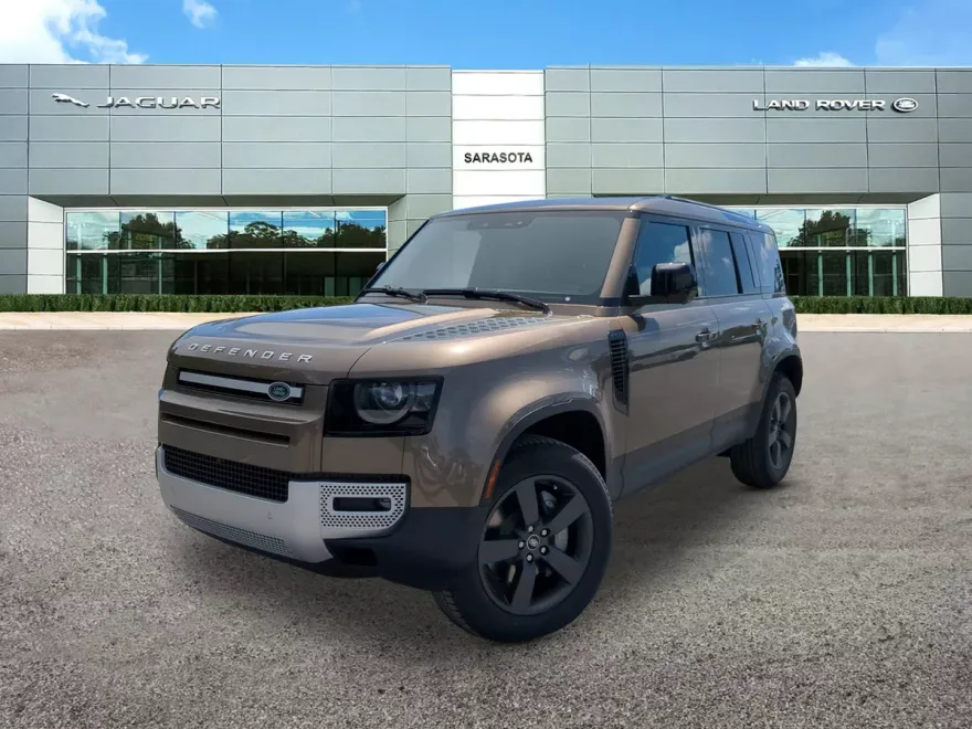 2025 Land Rover Defender 110 S photo 1