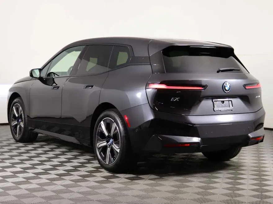 2025 Bmw iX photo 1