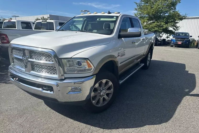 2015 Ram 2500 Laramie photo 1