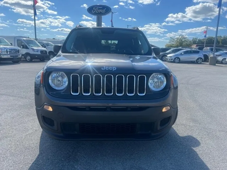 2017 Jeep Renegade Sport photo 1