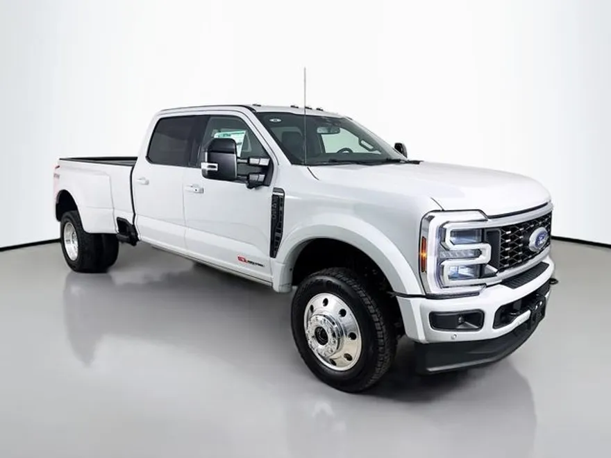 2025 Ford F-450 photo 1