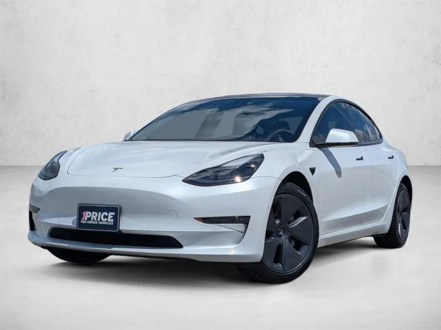 2022 Tesla Model 3 Long Range photo 1