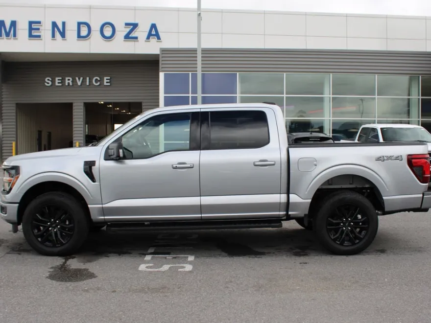 2025 Ford F-150 XLT photo 1