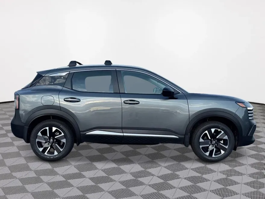 2026 Nissan Kicks SV photo 1
