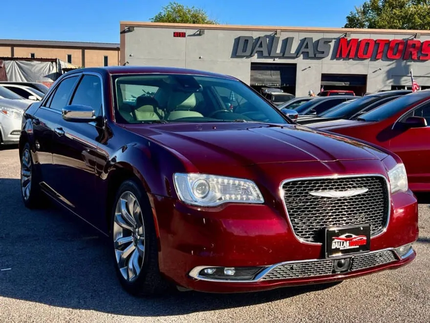 2016 Chrysler 300 C photo 1