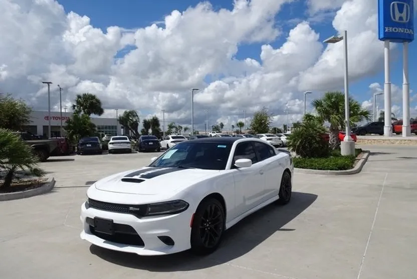 2022 Dodge Charger R/T photo 1