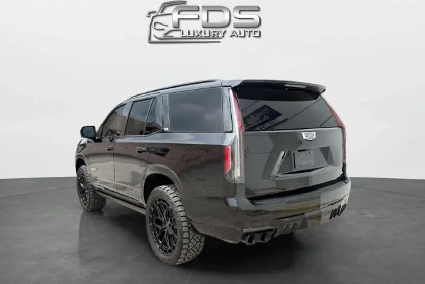 2024 Cadillac Escalade V-Series photo 1