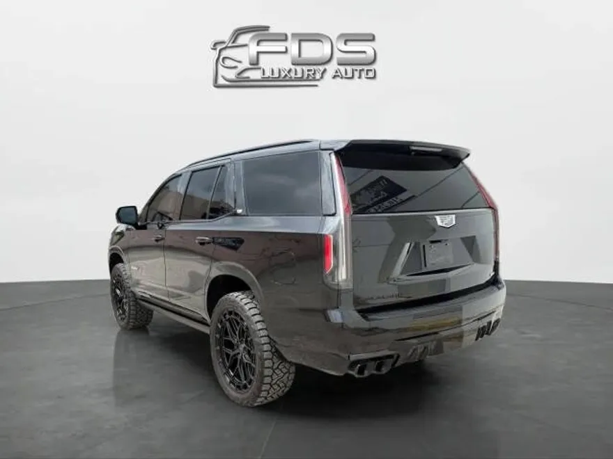 2024 Cadillac Escalade V-Series photo 1