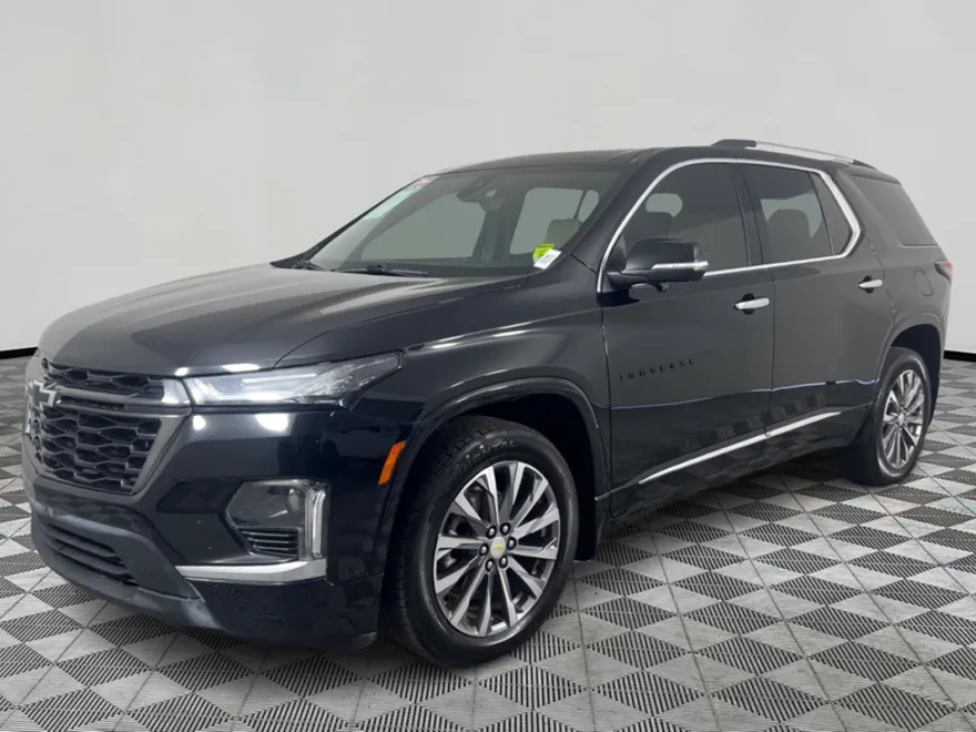 2022 Chevrolet Traverse Premier photo 1
