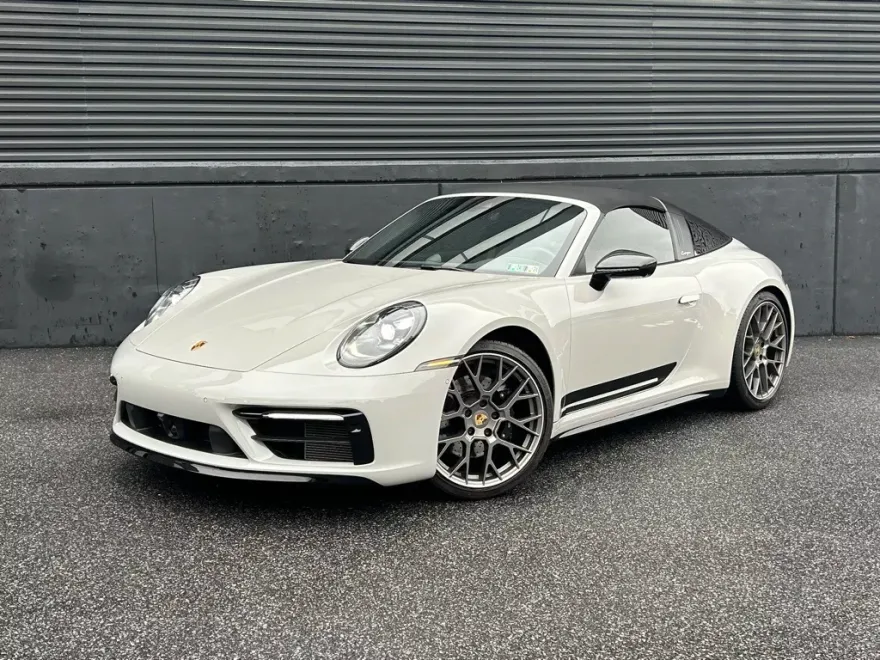 2022 Porsche 911 Targa 4S 4 GTS photo 1