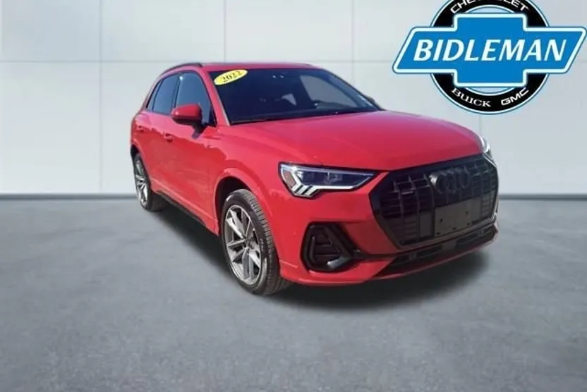 2022 Audi Q3 S line Premium Plus photo 1