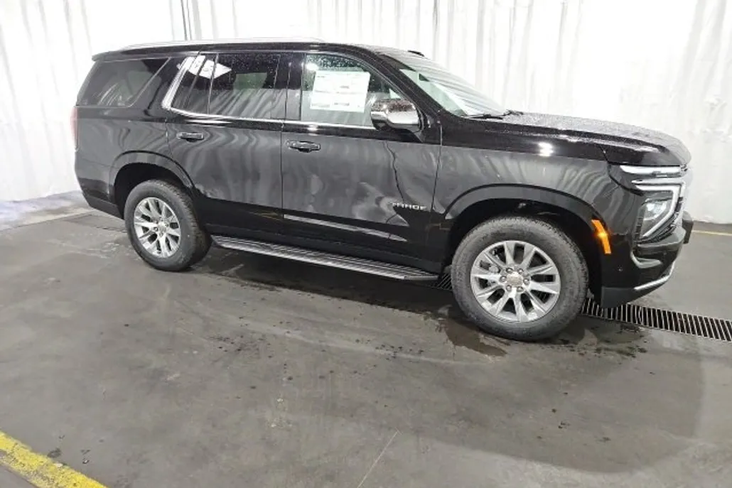 2025 Chevrolet Tahoe Premier photo 1