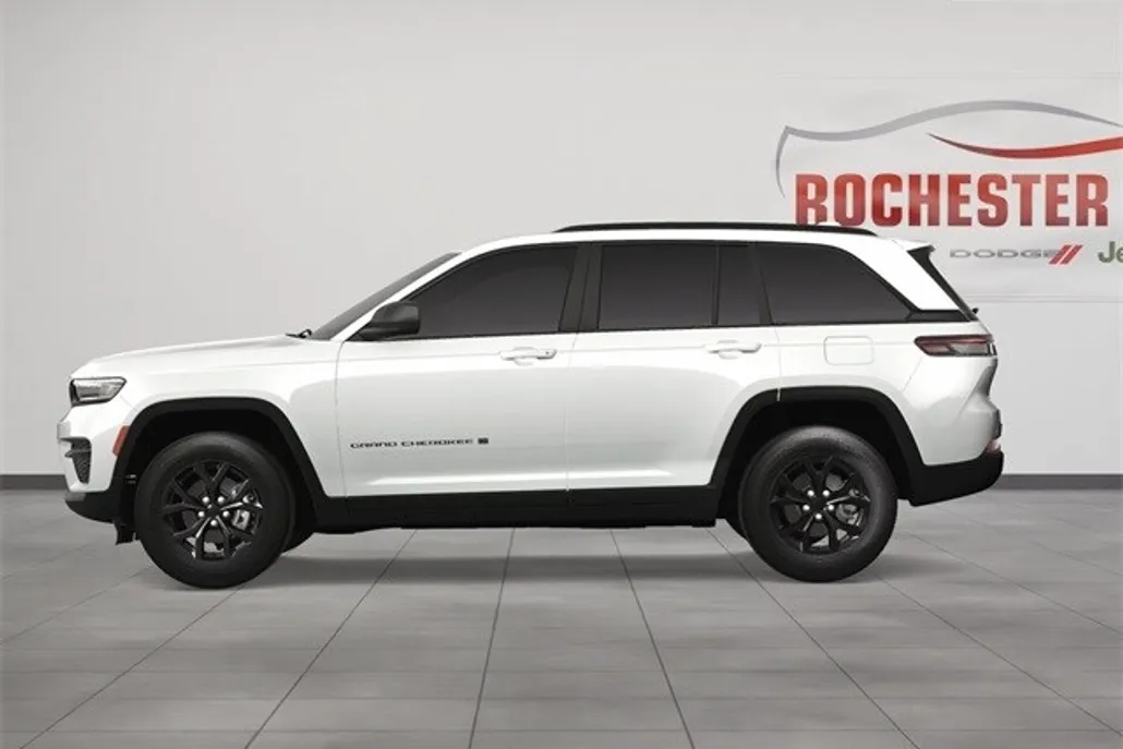 2025 Jeep Grand Cherokee Altitude photo 1