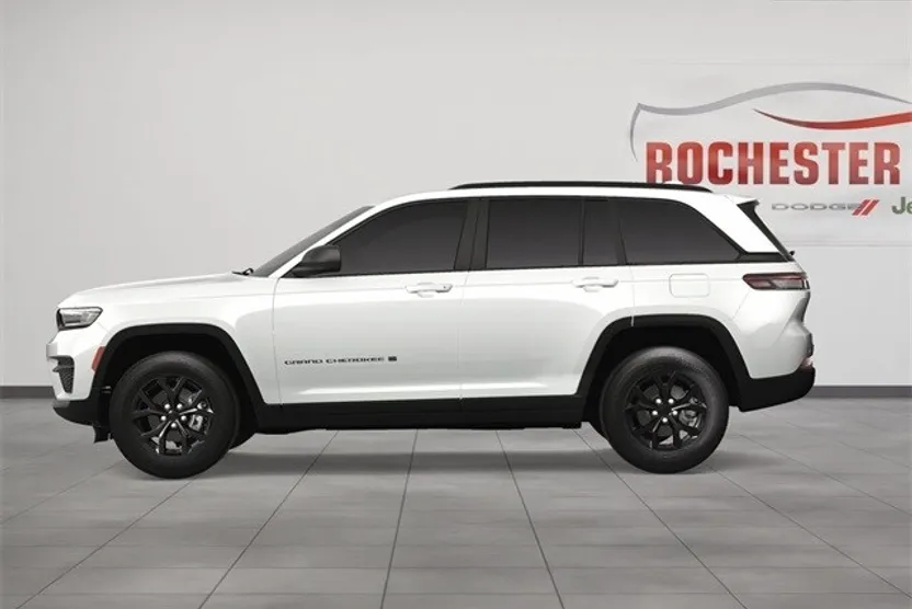 2025 Jeep Grand Cherokee Altitude photo 1