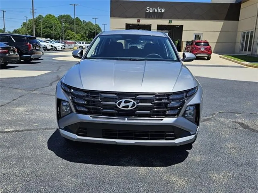 2025 Hyundai Tucson SE photo 1