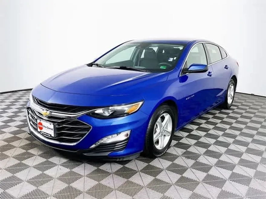 2023 Chevrolet Malibu 1LT photo 1