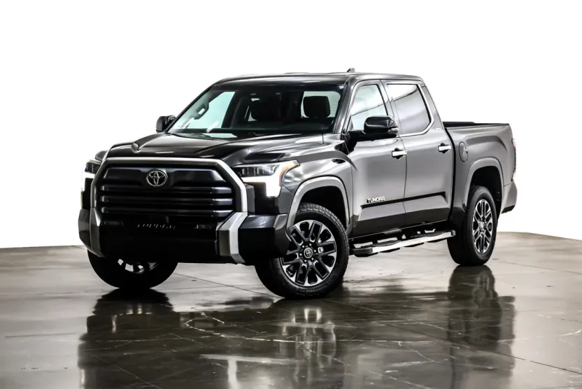 2023 Toyota Tundra Limited CrewMax photo 1